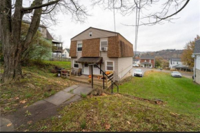 Pet Friendly Private Townhouse With Washerdryer